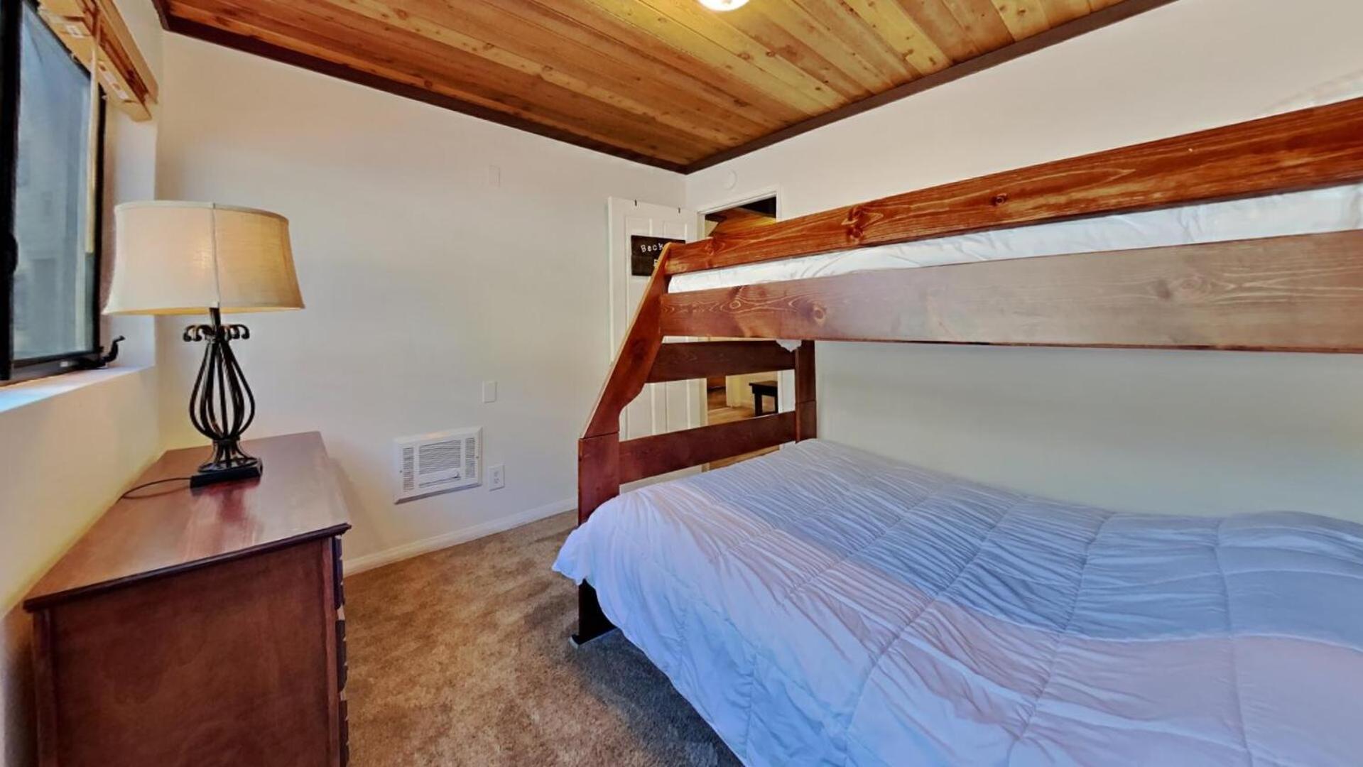 Apartment Spacious 2 Bedroom