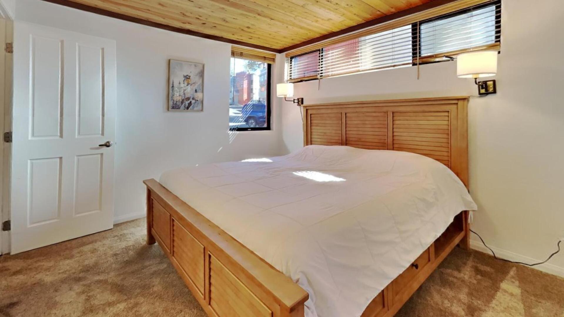 Spacious 2 Bedroom Apartment Mammoth Lakes