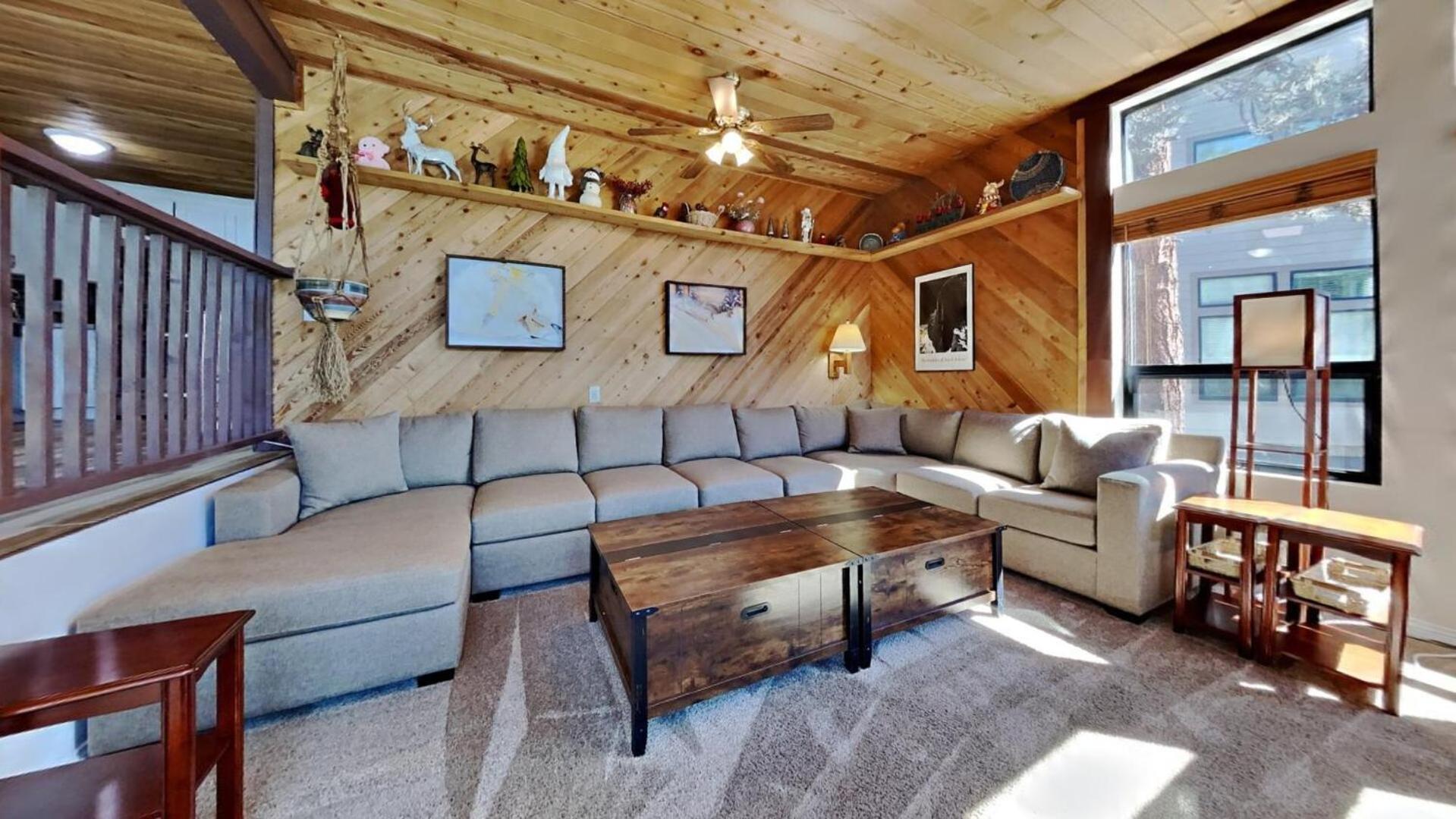 Spacious 2 Bedroom Mammoth Lakes